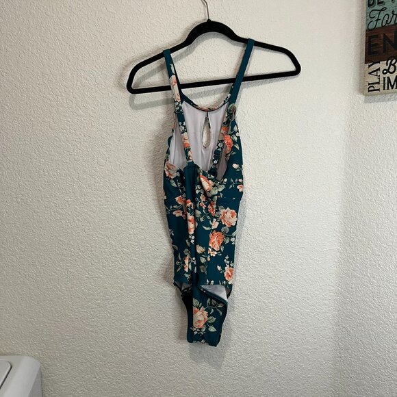 Cupshe Green Pink Floral Criss Cross Back One Piece Swimsuit Womens Size M - Picture 6 of 12